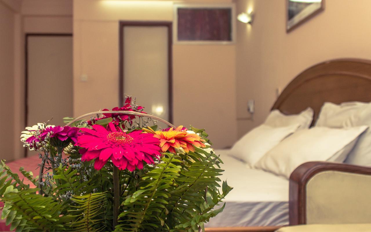 Hotel Kamal カトマンズ エクステリア 写真