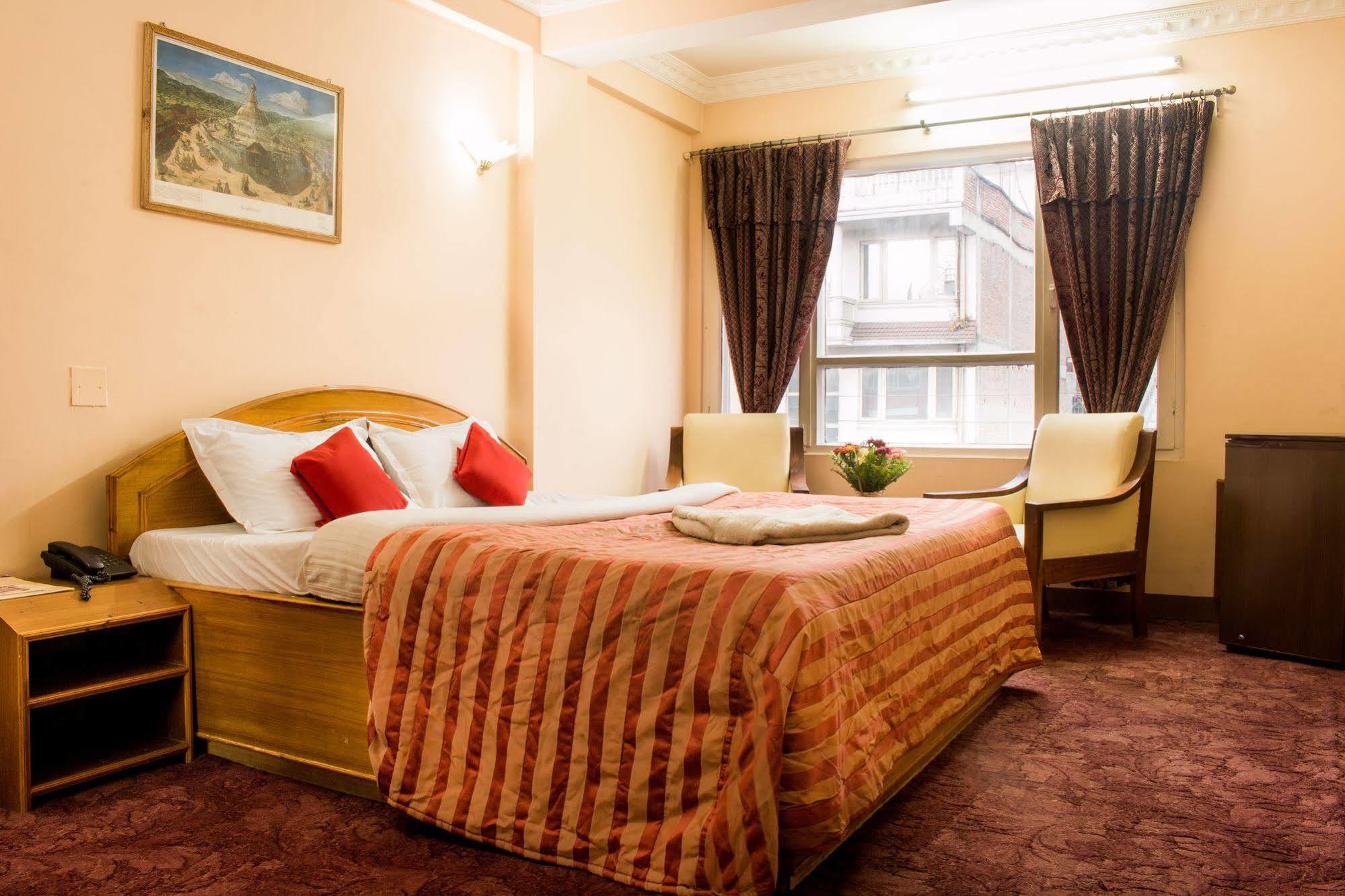 Hotel Kamal カトマンズ エクステリア 写真
