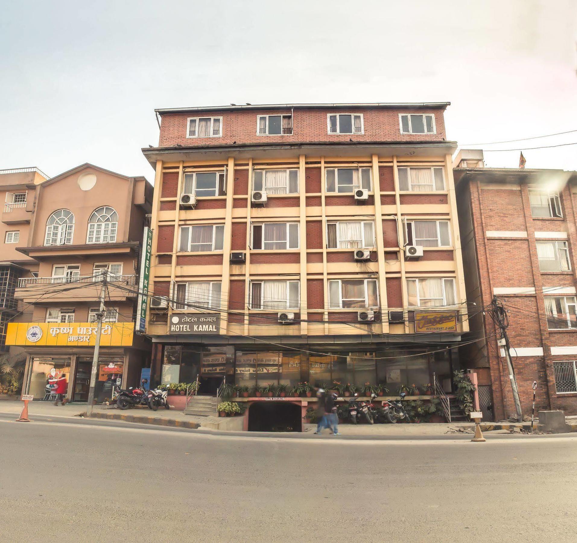 Hotel Kamal カトマンズ エクステリア 写真