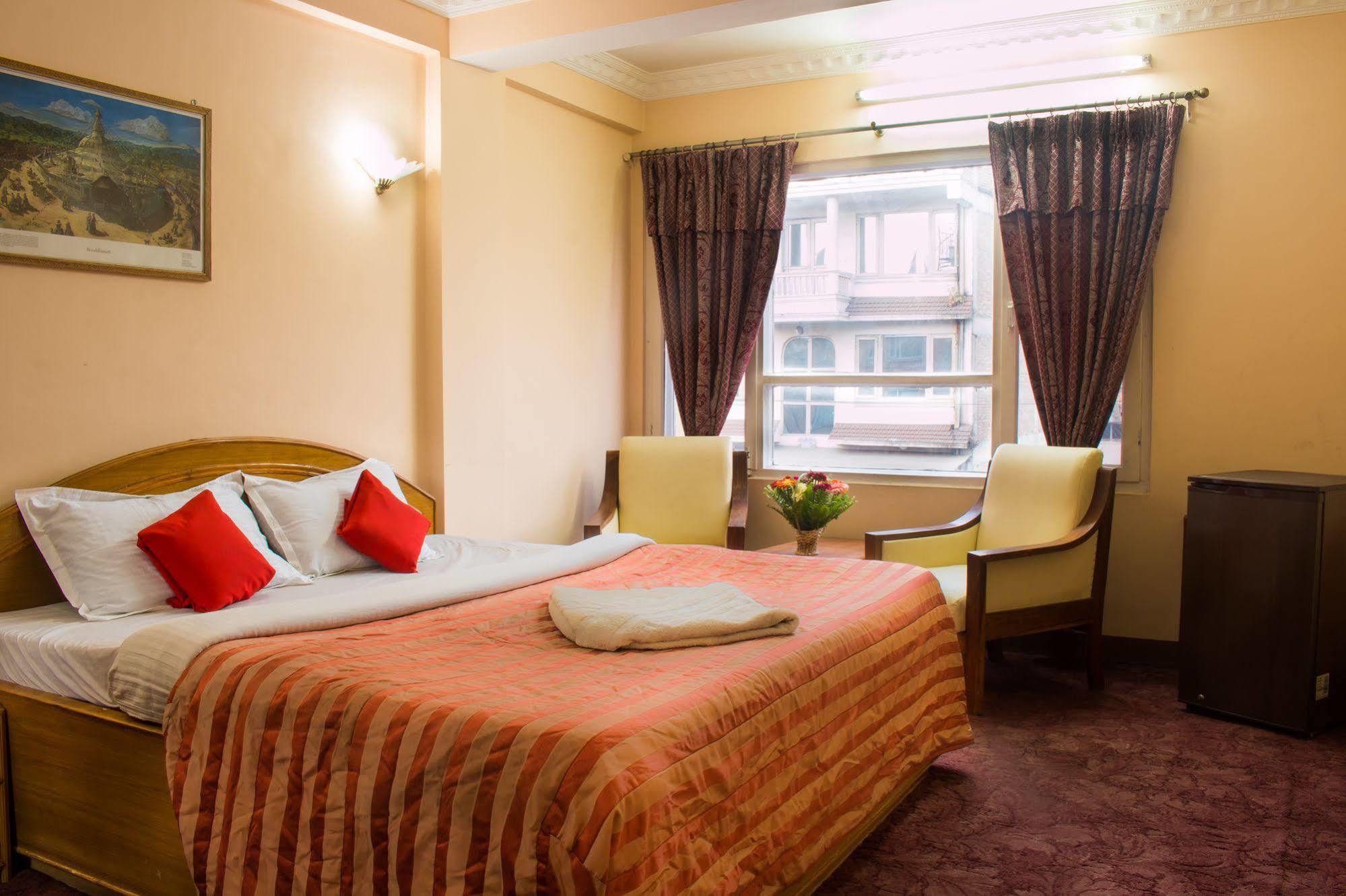Hotel Kamal カトマンズ エクステリア 写真