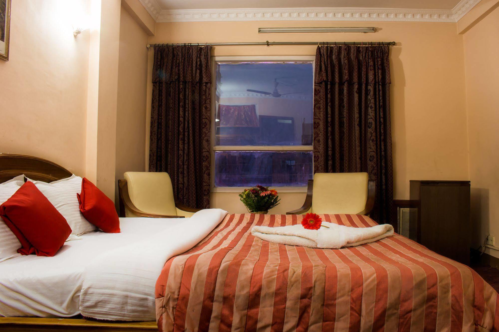 Hotel Kamal カトマンズ エクステリア 写真