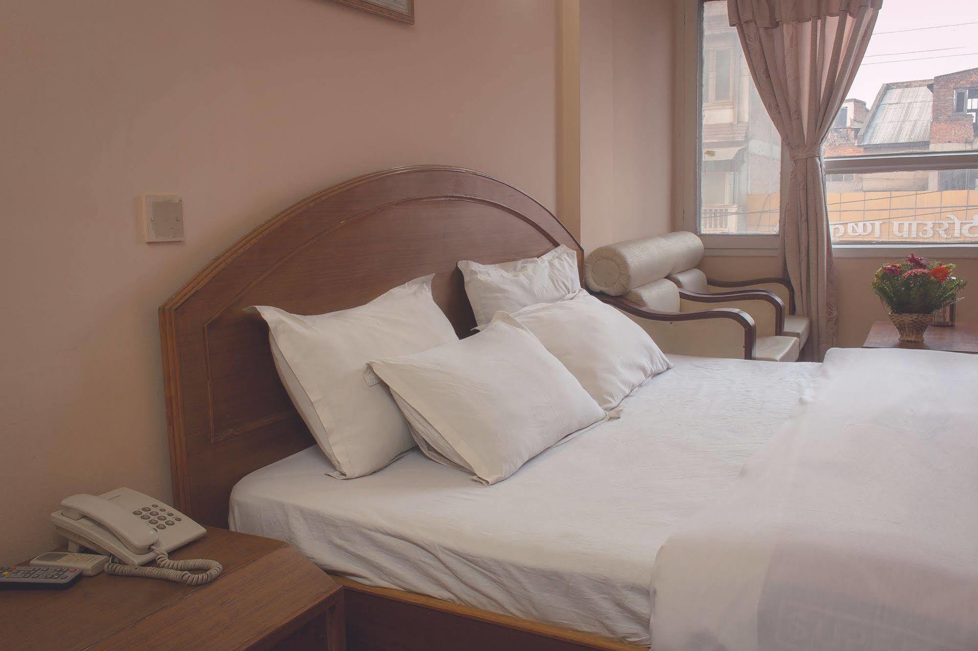Hotel Kamal カトマンズ エクステリア 写真